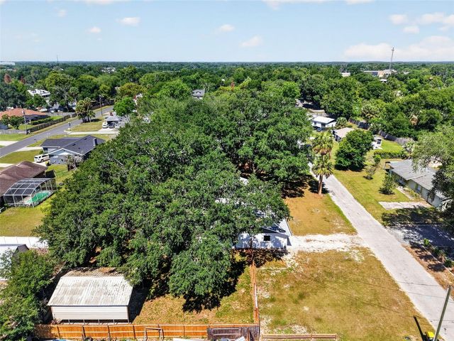 60 OUTLOOK STREET, Umatilla, FL 32784