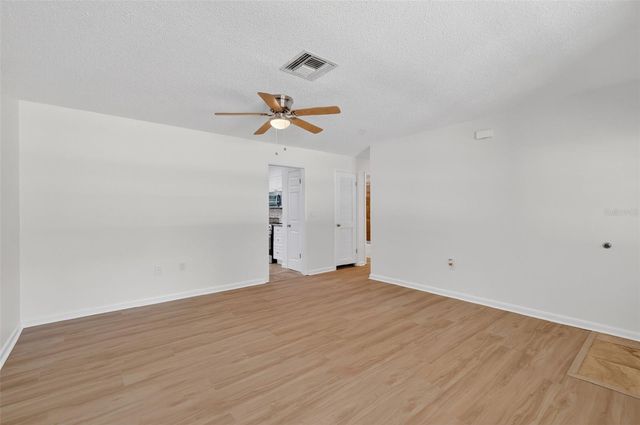 60 OUTLOOK STREET, Umatilla, FL 32784