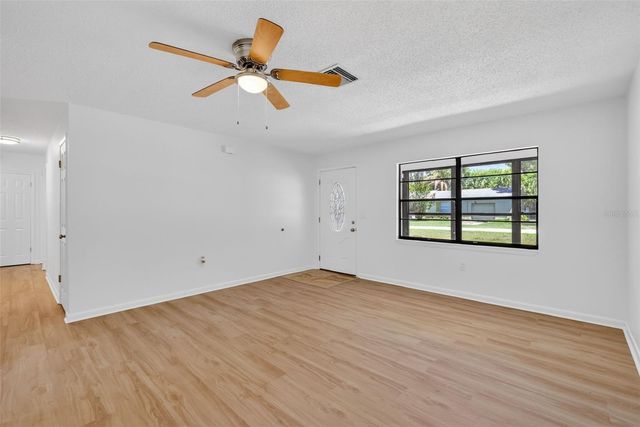 60 OUTLOOK STREET, Umatilla, FL 32784