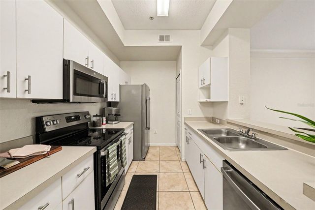 17108 CARRINGTON PARK DR 722, Tampa, FL 33647