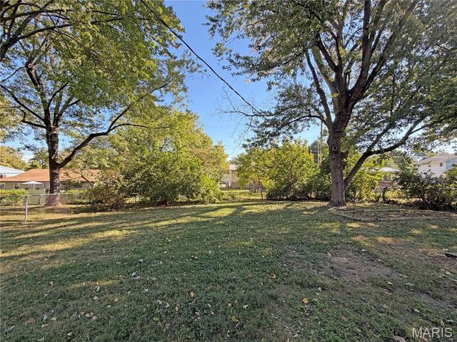 318 Whitehall Drive, O'fallon, IL 62269