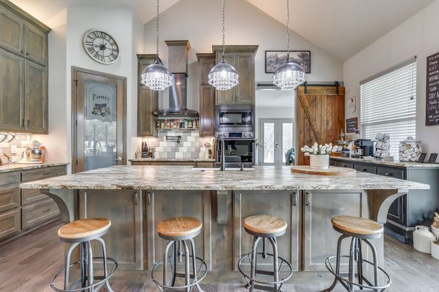 132 Miller Creek Lake Road, Paradise, TX 76073