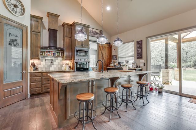 132 Miller Creek Lake Road, Paradise, TX 76073