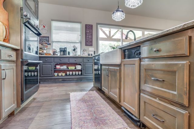 132 Miller Creek Lake Road, Paradise, TX 76073