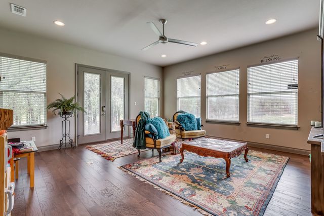 132 Miller Creek Lake Road, Paradise, TX 76073