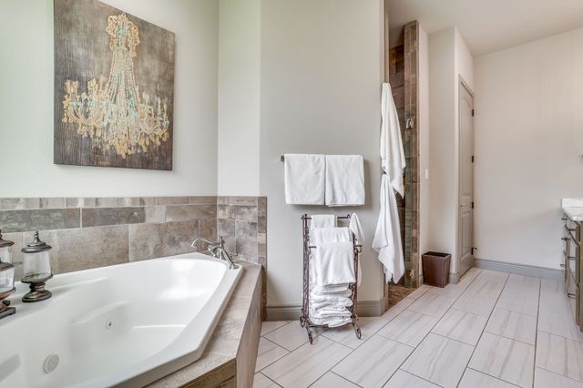 132 Miller Creek Lake Road, Paradise, TX 76073