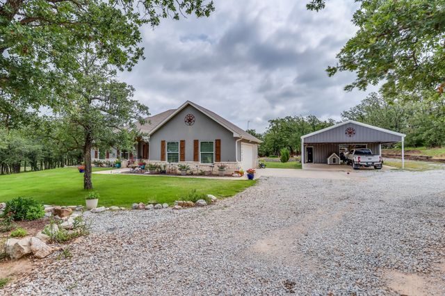 132 Miller Creek Lake Road, Paradise, TX 76073