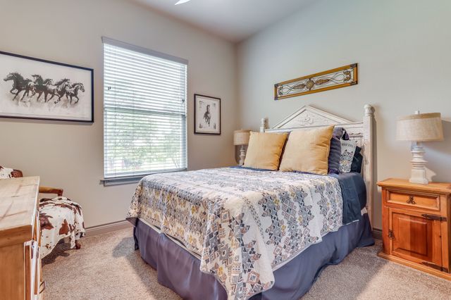 132 Miller Creek Lake Road, Paradise, TX 76073