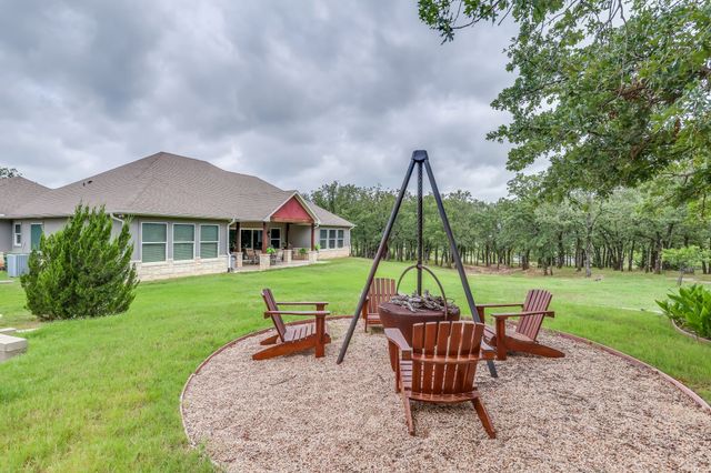 132 Miller Creek Lake Road, Paradise, TX 76073