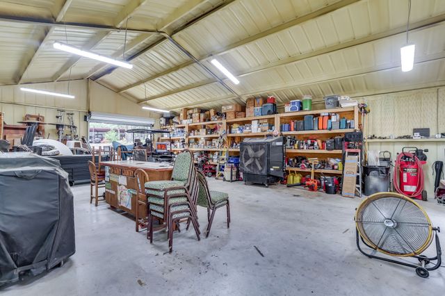132 Miller Creek Lake Road, Paradise, TX 76073