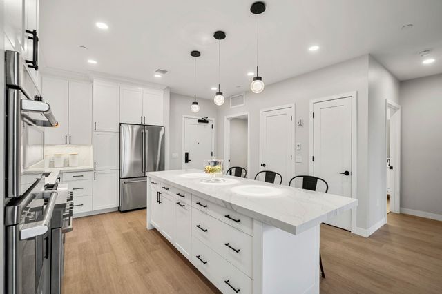 18 Artisan Dr Unit 505, Salem, NH 03079