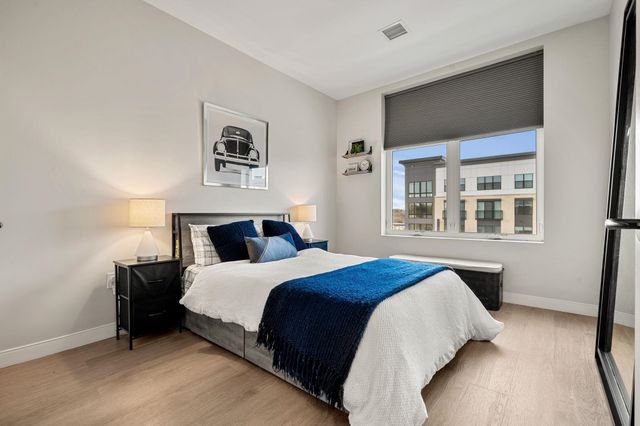 18 Artisan Dr Unit 505, Salem, NH 03079