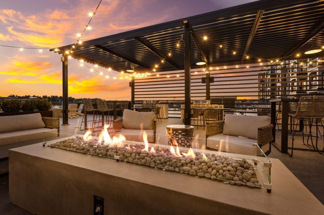 18 Artisan Dr Unit 505, Salem, NH 03079