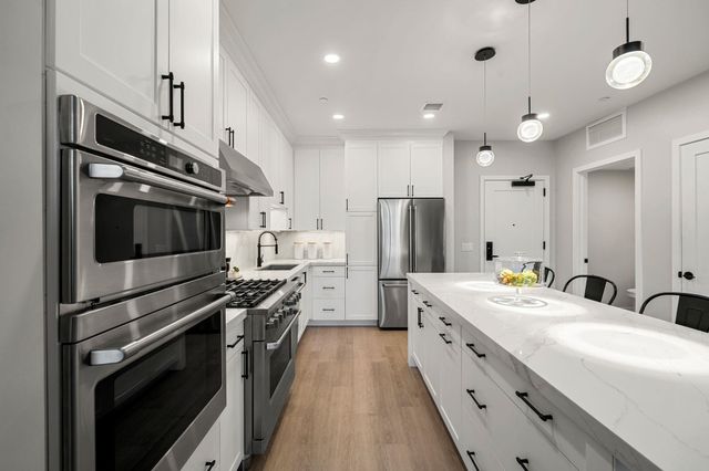 18 Artisan Dr Unit 505, Salem, NH 03079