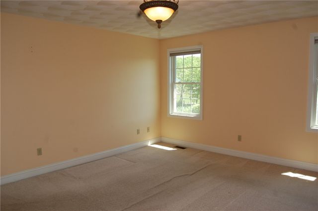 8 Sweet Corn Drive, Cranston, RI 02921
