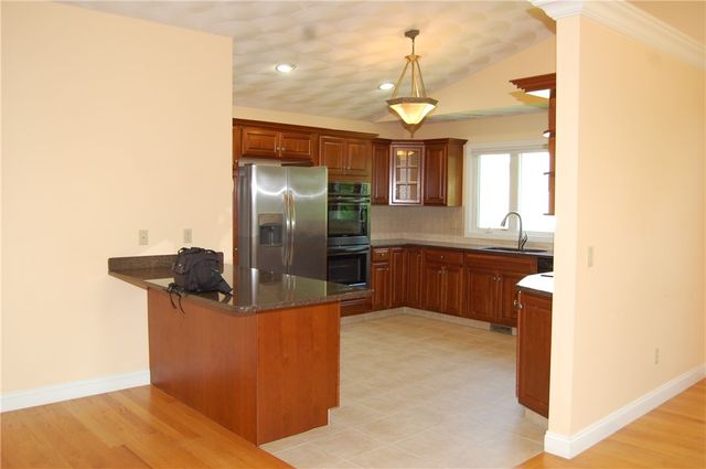 8 Sweet Corn Drive, Cranston, RI 02921