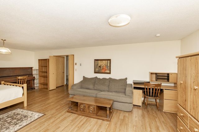 1108 62nd Avenue N, Moorhead, MN 56560