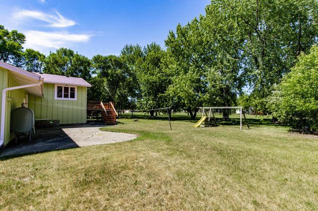 1108 62nd Avenue N, Moorhead, MN 56560