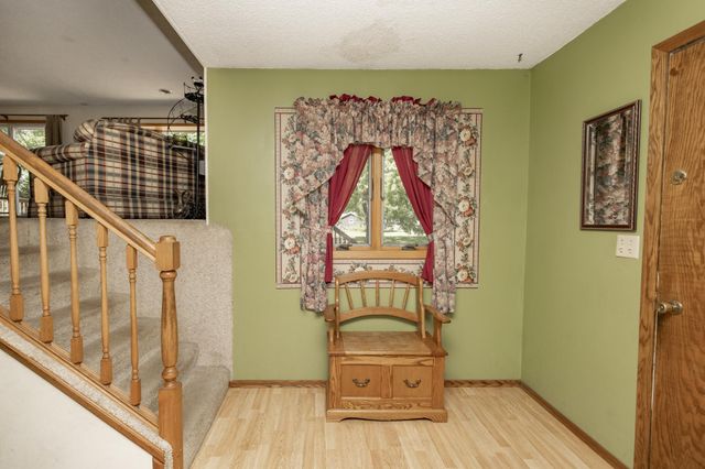 1108 62nd Avenue N, Moorhead, MN 56560