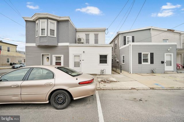 402 MARKET ST, Marcus Hook, PA 19061