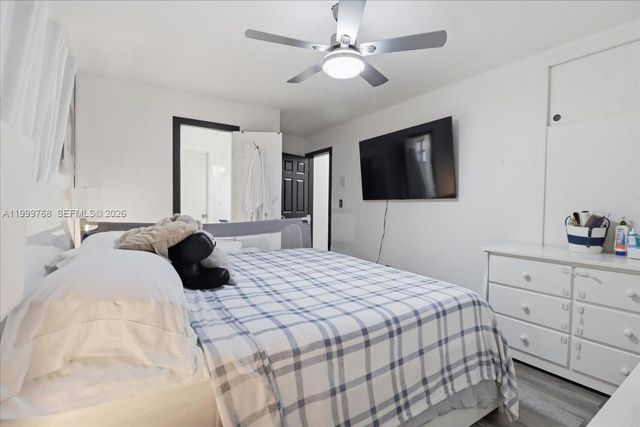 7551 Polk St, Hollywood, FL 33024