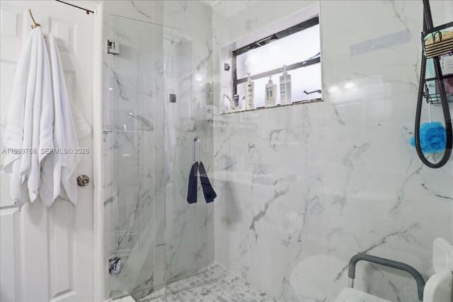 7551 Polk St, Hollywood, FL 33024