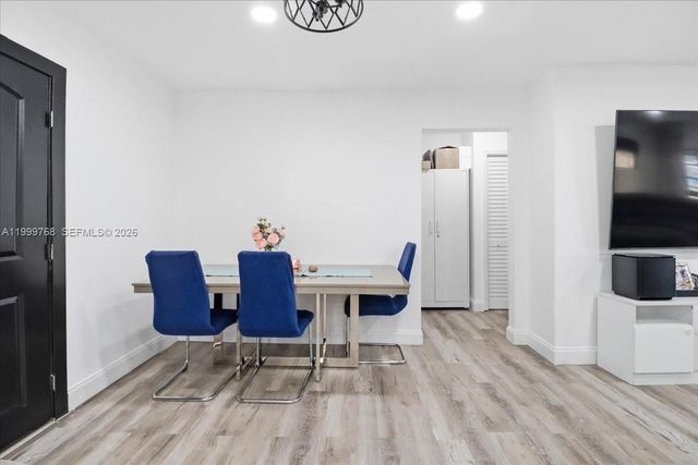 7551 Polk St, Hollywood, FL 33024