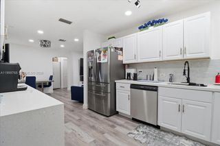 7551 Polk St, Hollywood, FL 33024