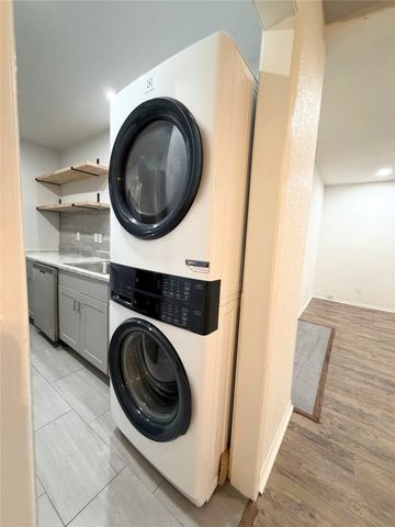 2803 Rio Branco Street 201, Farmers Branch, TX 75234