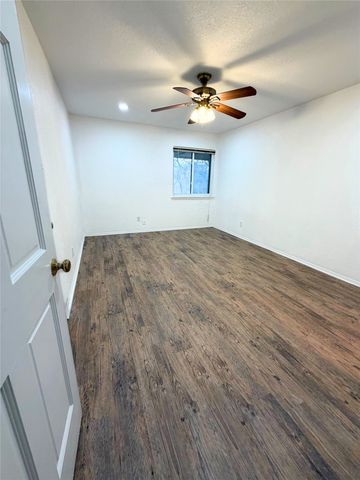 2803 Rio Branco Street 201, Farmers Branch, TX 75234