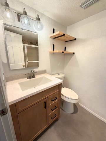 2803 Rio Branco Street 201, Farmers Branch, TX 75234