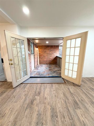 2803 Rio Branco Street 201, Farmers Branch, TX 75234