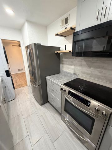 2803 Rio Branco Street 201, Farmers Branch, TX 75234