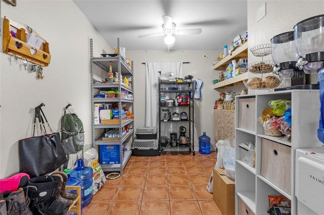 14 Louis Voan Road, Huntsville, TX 77320