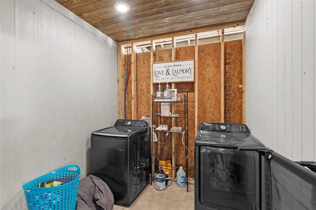 14 Louis Voan Road, Huntsville, TX 77320