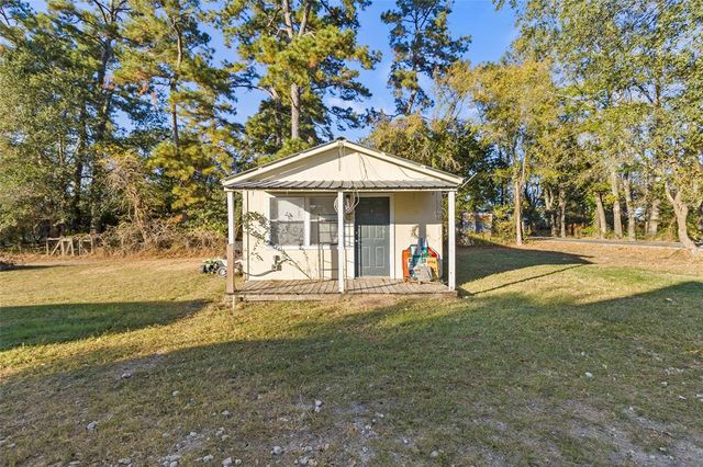 14 Louis Voan Road, Huntsville, TX 77320
