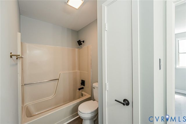 14509 Mistwood Forest Ct, Chester, VA 23831