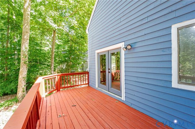 14509 Mistwood Forest Ct, Chester, VA 23831