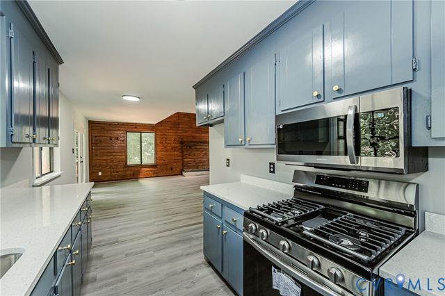 14509 Mistwood Forest Ct, Chester, VA 23831