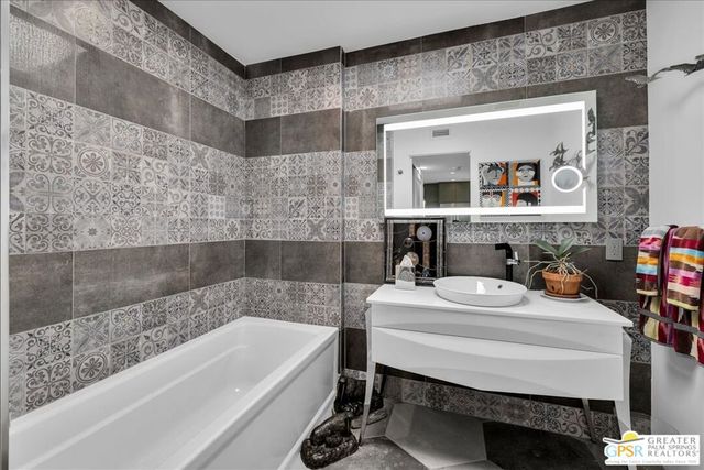 1200 Primer Circle, Palm Springs, CA 92262