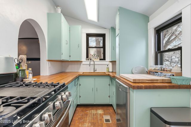 2231 Beargrass Ave, Louisville, KY 40218