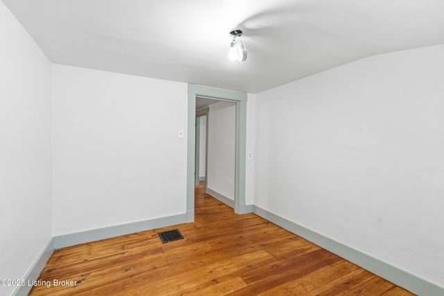 2231 Beargrass Ave, Louisville, KY 40218