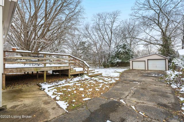 2231 Beargrass Ave, Louisville, KY 40218