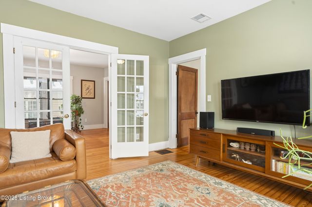 2231 Beargrass Ave, Louisville, KY 40218