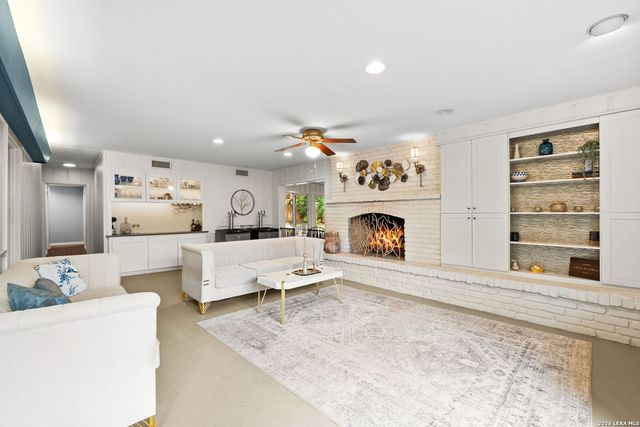 7511 Bridgewater, San Antonio, TX 78209
