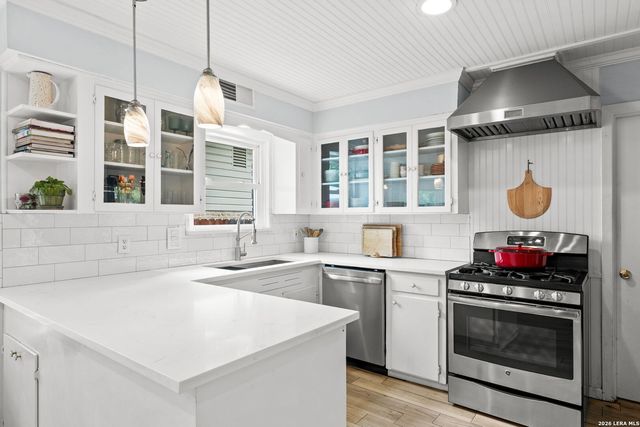 7511 Bridgewater, San Antonio, TX 78209