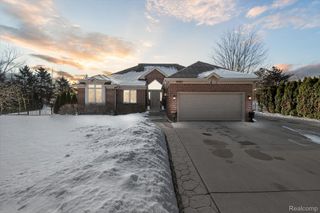 37822 Lilac Lane, Richmond, MI 48062