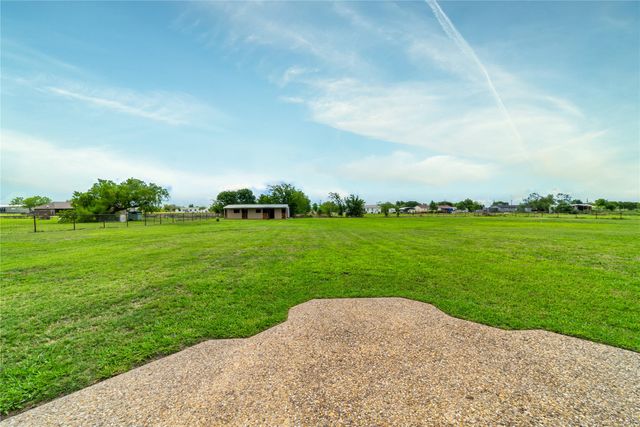 1191 Cartwright Lane, Kaufman, TX 75142