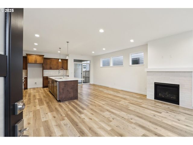 8259 Se Quincy St, Hillsboro, OR 97123