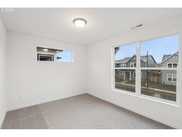 8259 Se Quincy St, Hillsboro, OR 97123